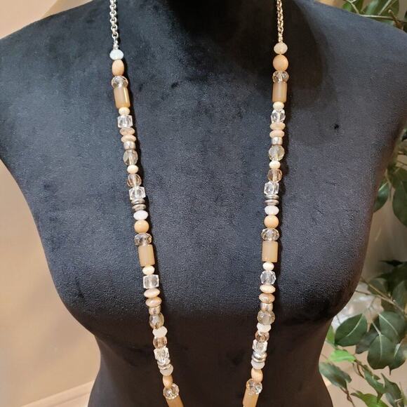 Womens Fashion Clear Cloudy Translucent Beads Collar Necklace with Lobster Clasp - Picture 2 of 6